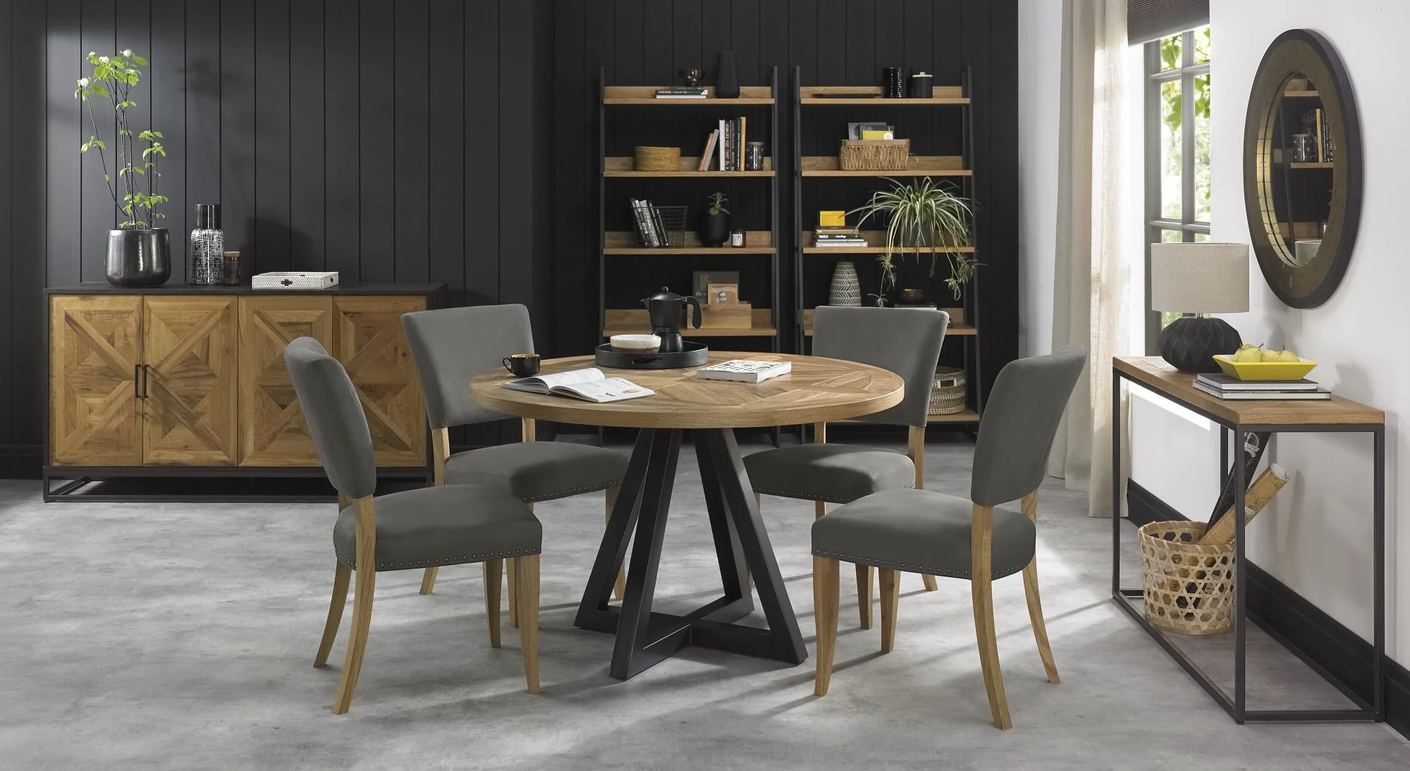 NEWTON CIRCULAR DINING TABLE - Image 3
