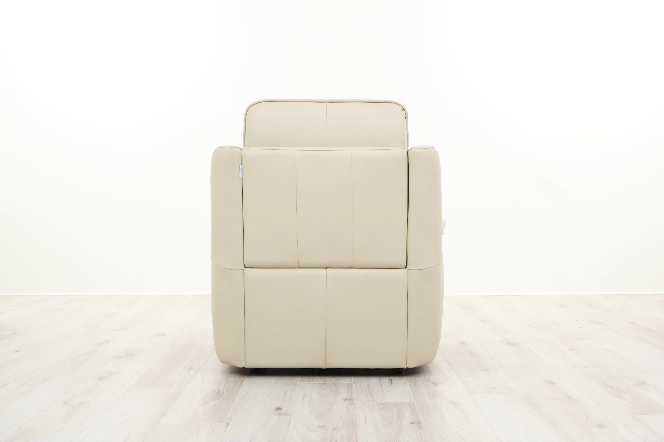 RICO ARMCHAIR - Image 4
