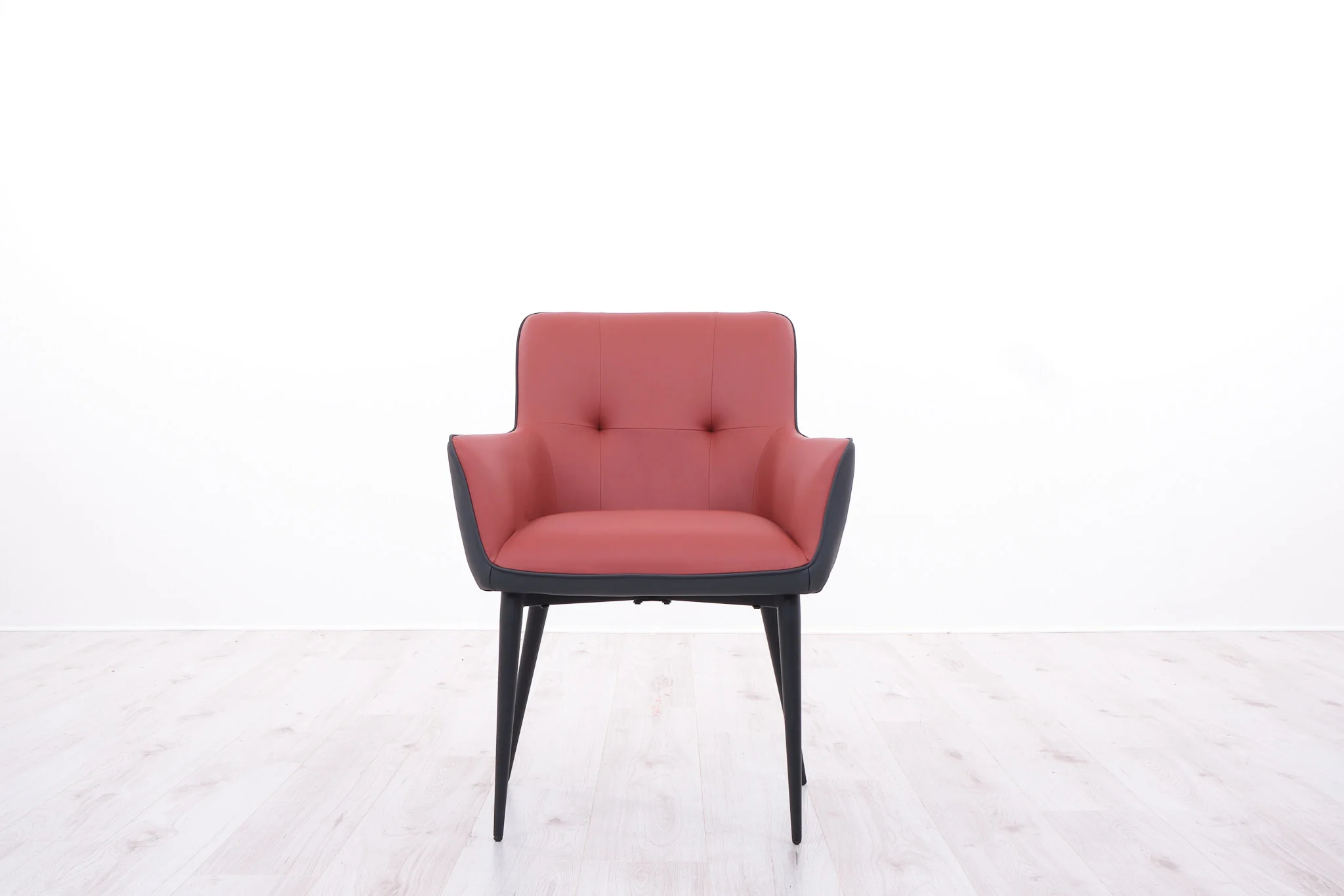 RUBY DINING ARMCHAIR
